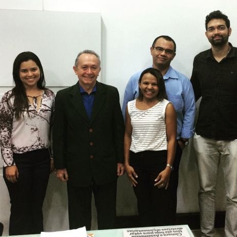 A partir da esquerda Janaina Almeida, Desembargador Vicente de Paula Castro,  Janira Teixeira, Anibal Lins e Pedro Davi.