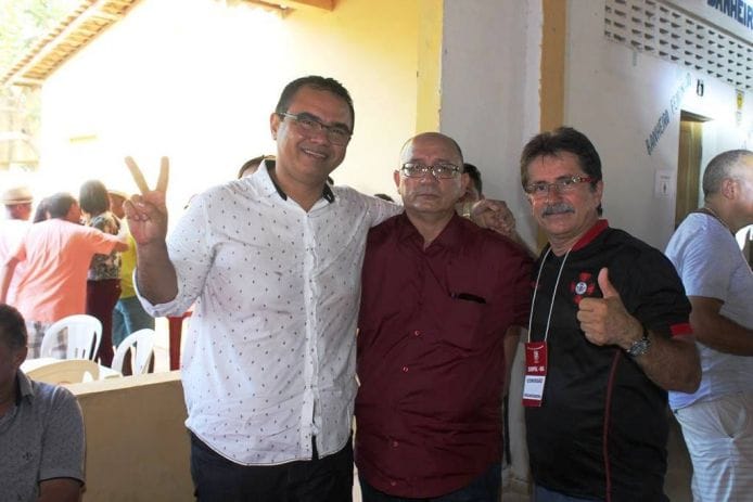 Aníbal Lins (presidente do SINDJUS-MA), Heleudo Moreira (presidente do SINPOL-MA) e Itamar Ferreira (secretário de imprensa do SINPOL-MA).