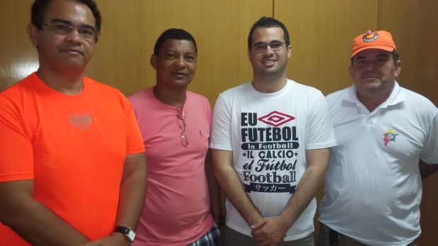 O presidente do Sindjus, Aníbal Lins com Nivaldo da Cut, Frazão da Força Sindical e o jornalista Diego Emir