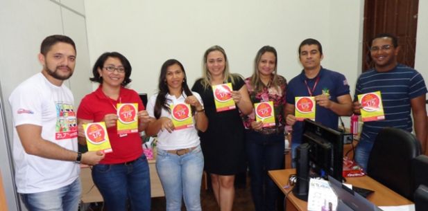 "Panfletagem Itinerante" deu continuidade à mobilização do SINDJUS-MA no movimento #éDireitoNosso.