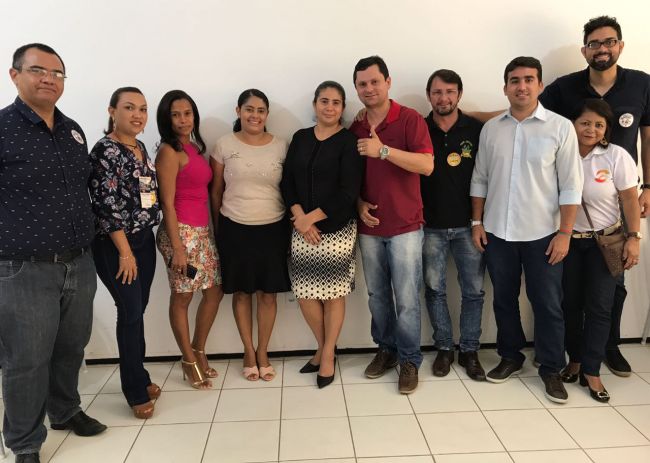Servidores da comarca de João Lisboa reunidos para mais uma Assembleia Regional do Sindjus-MA