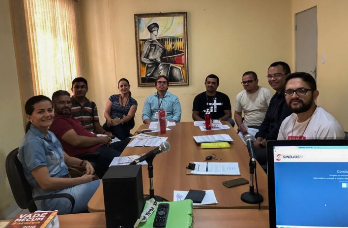 Servidores da Comarca de São Domingos do Maranhão reunidos para a Assembleia Regional do Sindjus-MA