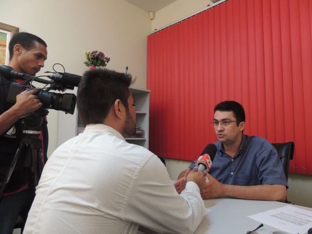 O secretário-geral do Sindjus, Márcio Luiz foi um dos que concedeu entrevista a Tv Guará