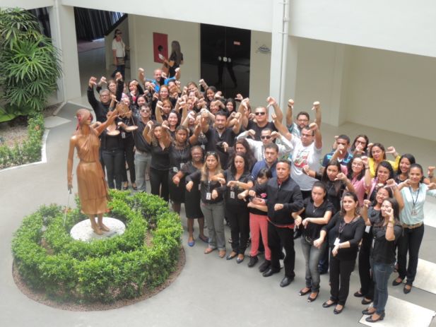 Servidores de São Luís dizem NÃO as arbitrriedades do governo #FlavioDinoNuncaMais