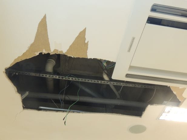 Parte do forro da sala de Comissão Sentenciante Itinerante também caiu