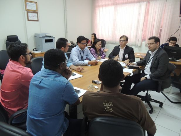 Diretores do SINDJUS-MA em reunião com a diretoria financeiro do TJ-MA. Na pauta: reposição das perdas inflacionária 2014 