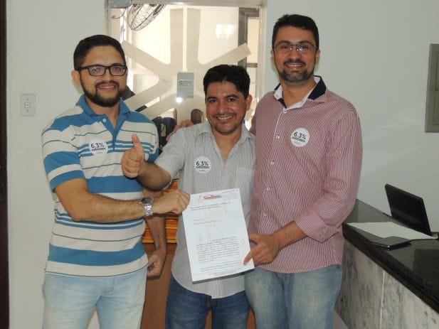 O SINDJUS-MA, então, reforçando o pedido dos servidores, protocolou  o requerimento de n° 395974, referenciado no processo de n°21438/2016,nesta terça-feira 21/06, ao TJMA, para que seja realizado o remanejamento da GPJ para o pagamento das perdas inflacionárias.