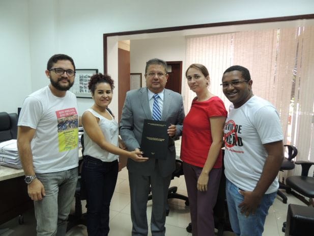 A comissão do sindicato também visitou o desembargadou Jamil Gedeon e solicitou seu apoio a proposta do novo PCCV.