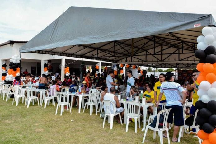 Muita gente compareceu à Sede Social e Recreativa do Sindjus-MA, na Estrada da Raposa