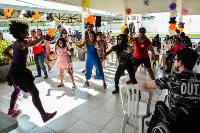 Teve aula de Zumba...