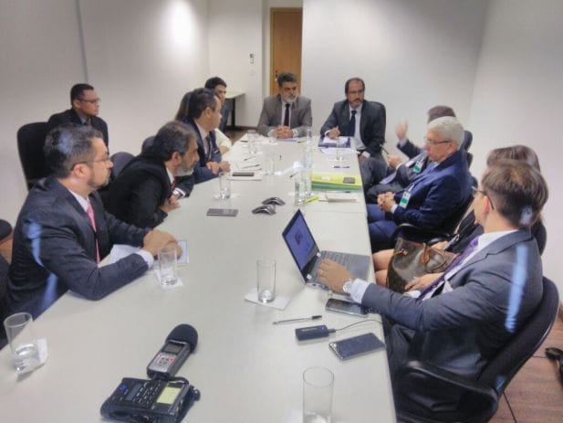 Comitiva do Sindjus-MA em audiência conciliatória em Brasilia com o TJMA