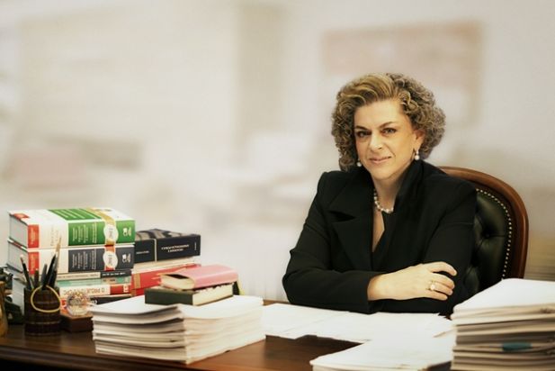 Os advogados Teresa Arruda Alvim Wambier e Luis Rodrigues Wambier foram contratados para atuar nas ações que tramitam no Supremo Tribunal Federal - STF.