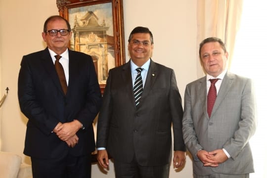 Há quase 1 mês os servidores aguardam o pronunciamento do Governador Flávio Dino acerca da suplementação orçamentária do Judiciário que irá garantir o pagamento das perdas inflacionárias e outros direitos.