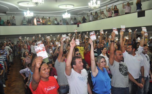 O ato público do Dia do Trabalhador é o início da mobilização dos servidores, caso o Tribunal não resolva nenhum dos pleitos da categoria, o SINDJUS-Ma irá convocar Assembleia Geral.