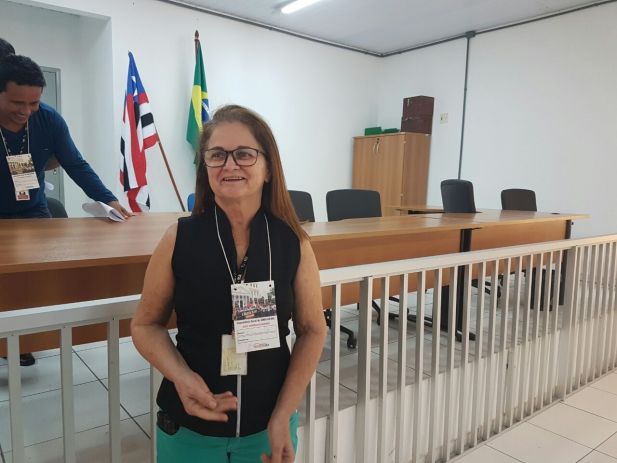 A auxiliar judiciária de Balsas, Evanita da Rocha Luz, demonstrou o descontentamento dos servidores com Resolução 003/2017 do TJMA.