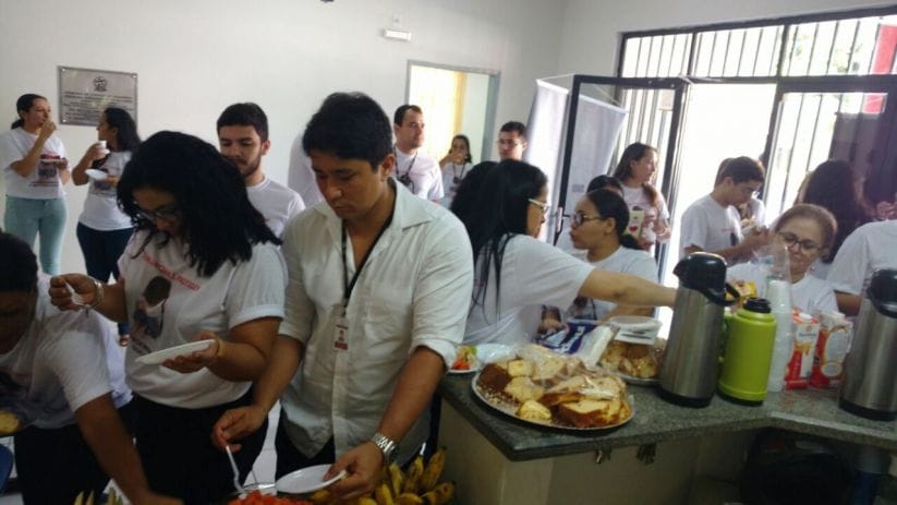 No dia do combate ao abuso sexual de crianças e adolescentes, servidores da comarca de Balsas realização ação de sensibilização.