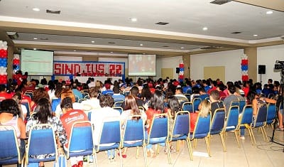 A assembleia geral do SINDJUS-MA contou com a participação de mais de 200 servidores.