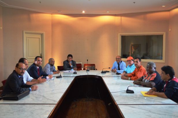 Presidente do Sindjus, Aníbal Lins esteve presente na reunião com os secretários Márcio Jerry e Francisco com os líderes das Centrais Sindicais