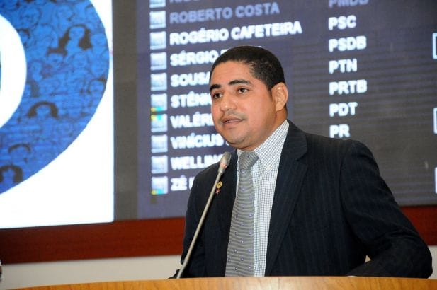 Emenda que garante o recurso para pagamento da reposição inflacionária do judiciário é de autoria do deputado Zé Inácio (PT), conforme compromisso firmado com a categoria visando uma solução para a Greve Geral.